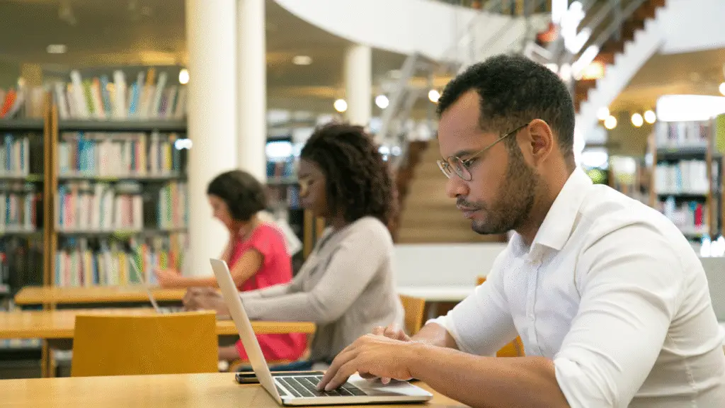 Como melhorar o currículo