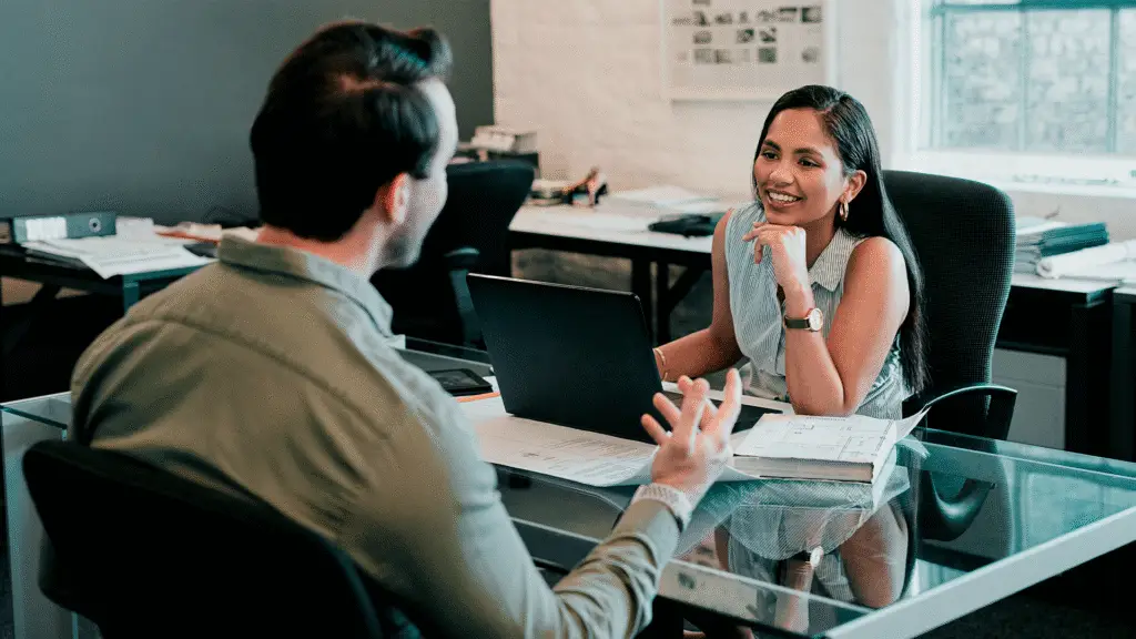 Pratique suas respostas para as perguntas mais comuns em entrevistas